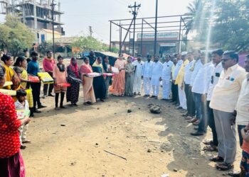 आ. ज्ञानराज चौगुले व युवानेते किरण गायकवाड यांचा वाढदिवस लोहारा शहरात विविध उपक्रमांनी साजरा