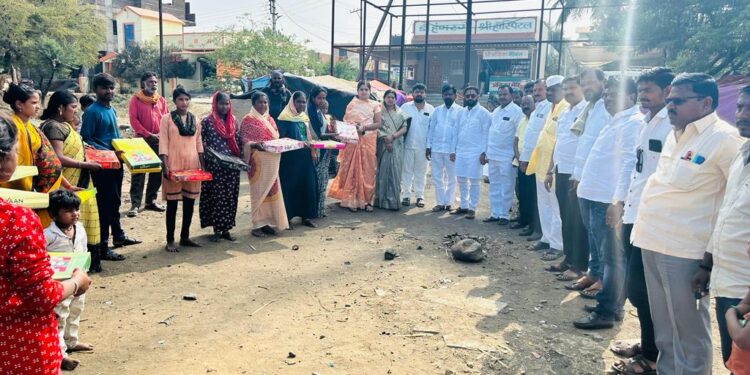 आ. ज्ञानराज चौगुले व युवानेते किरण गायकवाड यांचा वाढदिवस लोहारा शहरात विविध उपक्रमांनी साजरा