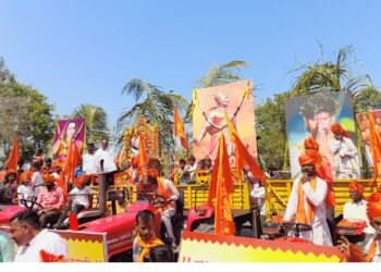 शिवजयंती निमित्त युवकांनी काढली नागराळ ते लोहारा रॅली