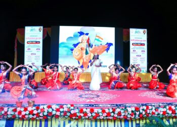 उमरगा येथील माऊली इंटरनॅशनल स्कुलचे वार्षिक स्नेहसंमेलन उत्साहात संपन्न