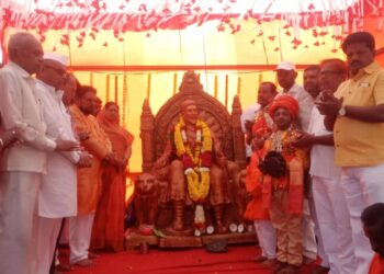 लोहारा शहरात छत्रपती शिवाजी महाराज जयंती साजरी