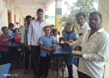 लोहारा तालुक्यातील हिप्परगा रवा येथे बाल आनंद मेळावा