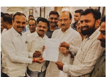 निम्न तेरणा उपसा सिंचन योजनेसाठी संघर्ष समितीने घेतली उपमुख्यमंत्री अजितदादा पवार यांची भेट