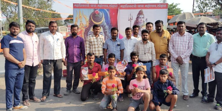 लोहारा येथील मॅरेथॉन स्पर्धेत चाकूर येथील निवृत्ती गुडेवाड प्रथम