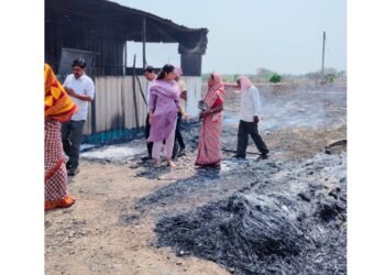 आपत्तीग्रस्त महिला शेतकरी सौ. मल्लवा हुलसुरे यांना ज्ञानज्योती संस्थेचा आधार