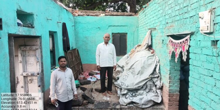 वादळी पावसाने लोहारा तालुक्यात अतोनात नुकसान