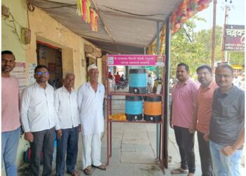 लोहारा येथील छत्रपती शिवाजी महाराज चौकातील पाणपोईचा प्रवाशांना आधार
