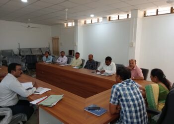 लोहारा तहसिल कार्यालयात मान्सूनपूर्व आढावा बैठक