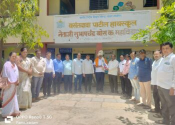 डॉ. संजय कांबळे तुगावकर यांचा शंकरराव जावळे पाटील वरिष्ठ महाविद्यालयात सत्कार