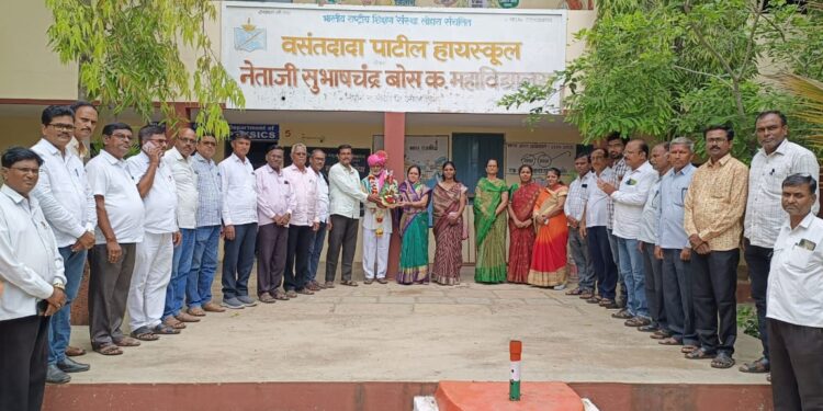 भास्कर बेशकराव यांच्या सेवापूर्तीनिमित्त सत्कार