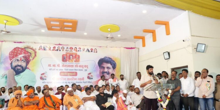 उमरगा येथे झालेल्या सातलिंग स्वामींच्या सेवानिवृत्ती सोहळ्यात बच्चू कडुचा सरकारवर प्रहार