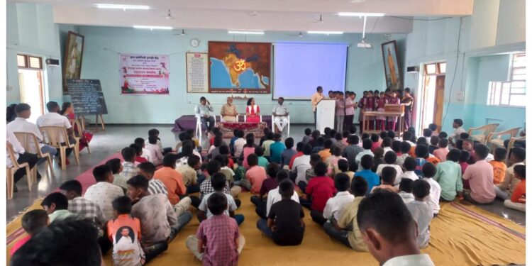 हराळी येथील ज्ञान प्रबोधिनीत ‘क्रिडाकुल ग्रामीण खेळाडू विकास’ प्रकल्पाचा शुभारंभ