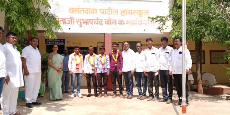 नेताजी सुभाषचंद्र बोस कॉलेजच्या विद्यार्थ्यांची जिल्हास्तरीय कुस्ती स्पर्धेसाठी निवड