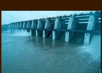 माकणी येथील निम्न तेरणा प्रकल्पाचे दरवाजे उघडले; नदीपात्राजवळील नागरिकांनी सतर्क राहण्याचे आवाहन