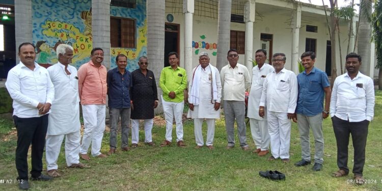 नारायणगड येथील दसरा मेळाव्याच्या अनुषंगाने लोहाऱ्यात बैठक