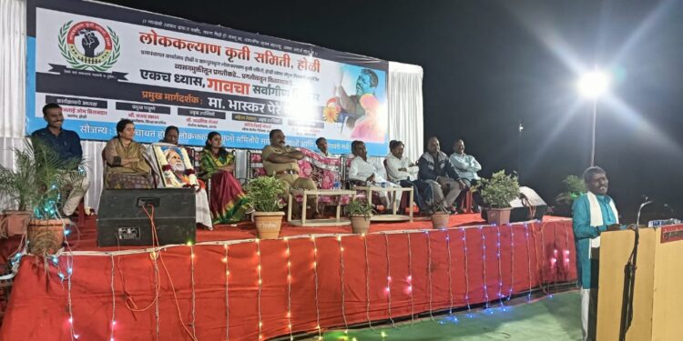 आपले गाव आदर्श करण्यासाठी सर्वांनी एकत्र आले पाहिजे – भास्कर पेरे पाटील