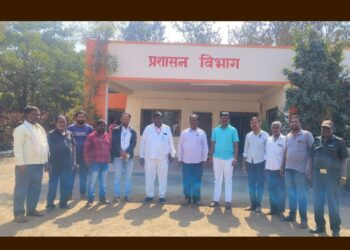 लोकमंगल कारखान्यातील कामगारांची कुष्ठरोग तपासणी