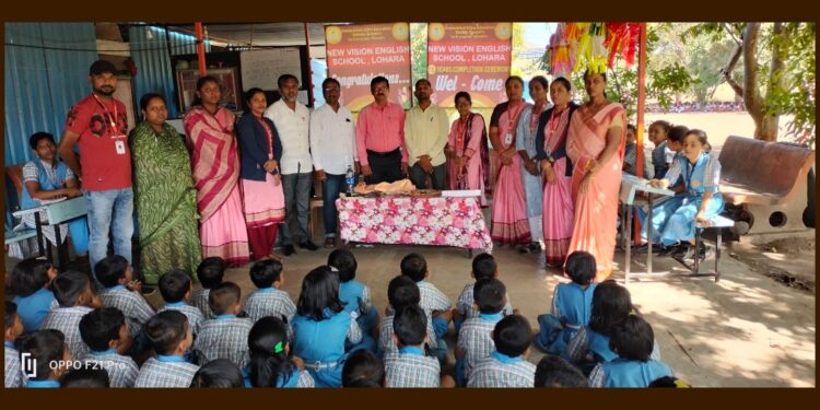 न्यू व्हिजन इंग्लिश स्कूलमध्ये रेंबो विक सेलिब्रेशन