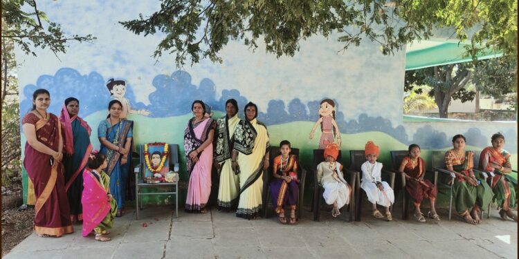 बेलवाडी येथे सावित्रीबाई फुले यांची जयंती साजरी