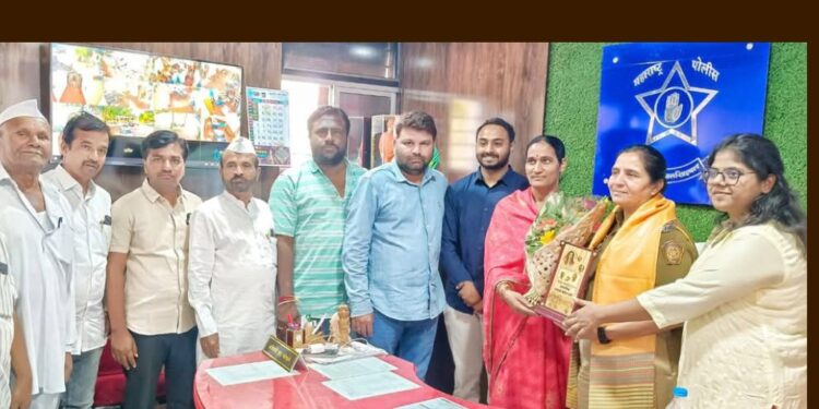 राष्ट्रवादी काँग्रेसने केला कर्तृत्ववान महिलांचा सन्मान