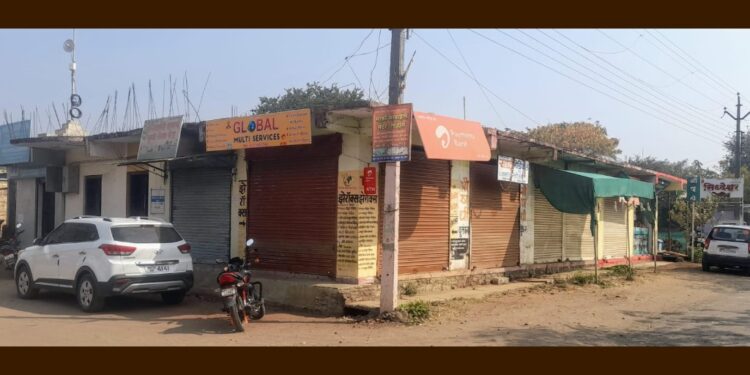 भालकी येथील घटनेच्या निषेधार्थ जेवळीत कडकडीत बंद