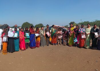 शिवसेनेचे उपनेते माजी आमदार ज्ञानराज चौगुले यांच्या वाढदिवसानिमित्त लोहारा शहरात सामाजिक उपक्रम