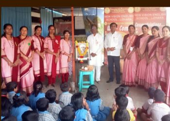 न्यू व्हिजन इंग्लिश स्कूलमध्ये राष्ट्रिय विज्ञान दिनानिमित्त विज्ञान प्रदर्शन