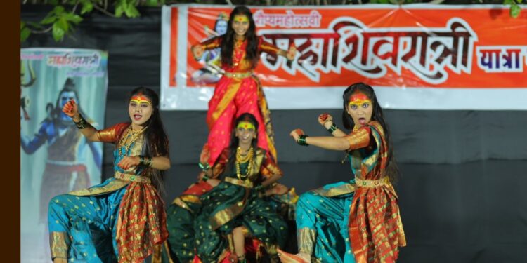 राज्यस्तरीय नृत्य स्पर्धेत स्पर्धकांच्या बहारदार नृत्याने प्रेक्षक मंत्रमुग्ध