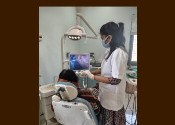 जागतिक महिला दिनानिमित्त मोफत दंतरोग तपासणी