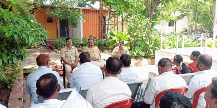 बकरी ईद हा सण शांततेत साजरा करावा – उपविभागीय पोलीस अधिकारी सदाशिव शेलार यांचे आवाहन