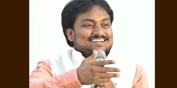 प्रसिद्ध कवी, व्याख्याते अनंत राऊत आज लोहारा शहरात; विद्यार्थ्यांना करणार मार्गदर्शन