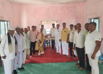 एकोंडी (लो) येथे मोफत नेत्र तपासणी व चष्मे वाटप