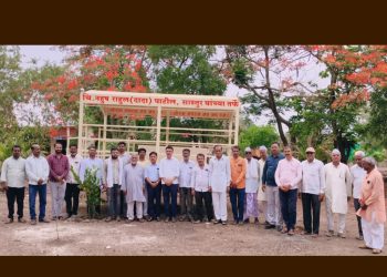 सास्तुर येथे वैकुंठ रथाचे लोकार्पण