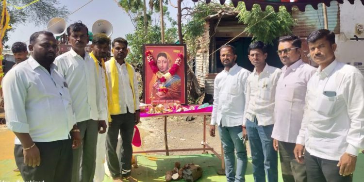 तावशीगड येथे पुण्यश्लोक अहिल्यादेवी होळकर यांची जयंती उत्साहात साजरी