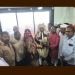 सर्वधर्म समभाव जपत बाळासाहेब ठाकरे कन्या सन्मान योजनेतून मुस्लिम समाजातील नववधूस ५ ग्रॅम सोन्याची अंगठी