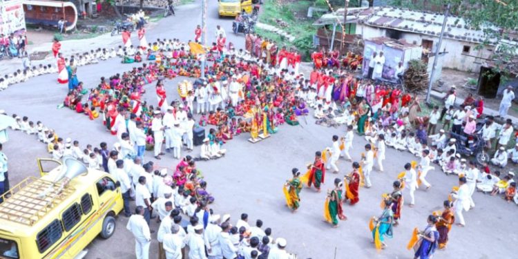 वडगाव येथे विद्यामाता शाळेची बालदिंडी मोठ्या उत्साहात साजरी