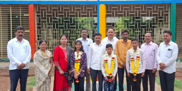 माकणी येथील भारत विद्यालयाच्या विद्यार्थ्यांचे शिष्यवृत्ती परीक्षेत यश