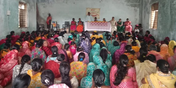 पोहनेर येथे ‘जीवन ज्योत महिला ग्राम संघा’ची वार्षिक सर्वसाधारण सभा उत्साहात संपन्न