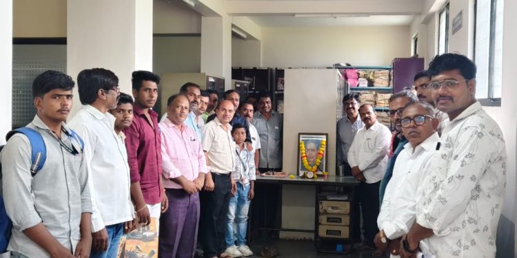 माकणी येथे ग्रंथपाल दिन उत्साहात साजरा