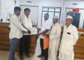 खरीप पिकांचे पंचनामे करून नुकसान भरपाई देण्यात यावी – निवेदनाद्वारे तहसीलदार यांच्याकडे केली मागणी
